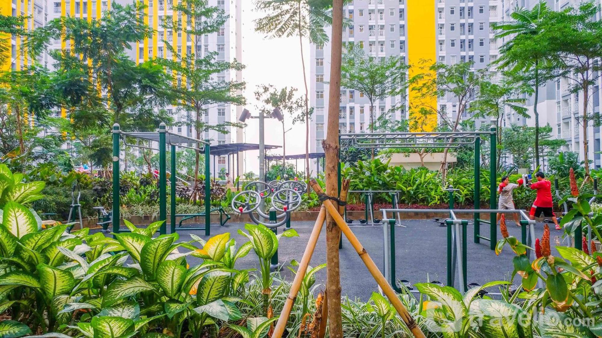 Lavish At Springlake Summarecon By Travelio Apartemen *