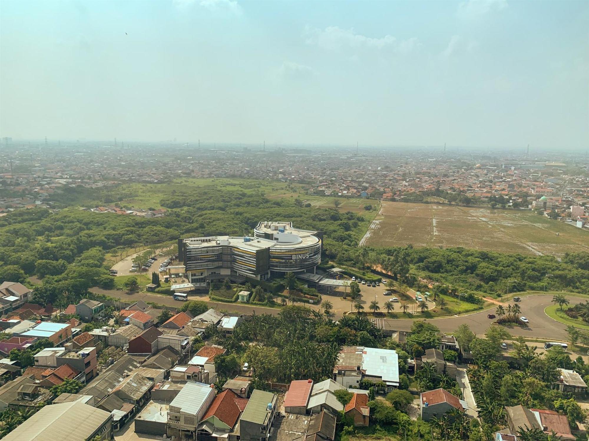 Lavish At Springlake Summarecon By Travelio *