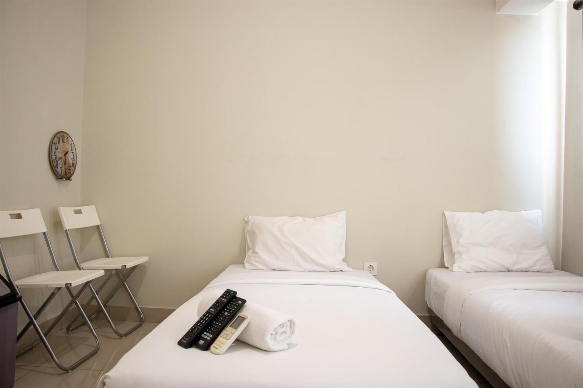 Lavish At Springlake Summarecon By Travelio * Bekasi